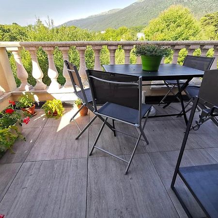 Apartamento Hebergeneve Les Terrasses Gex Exterior foto